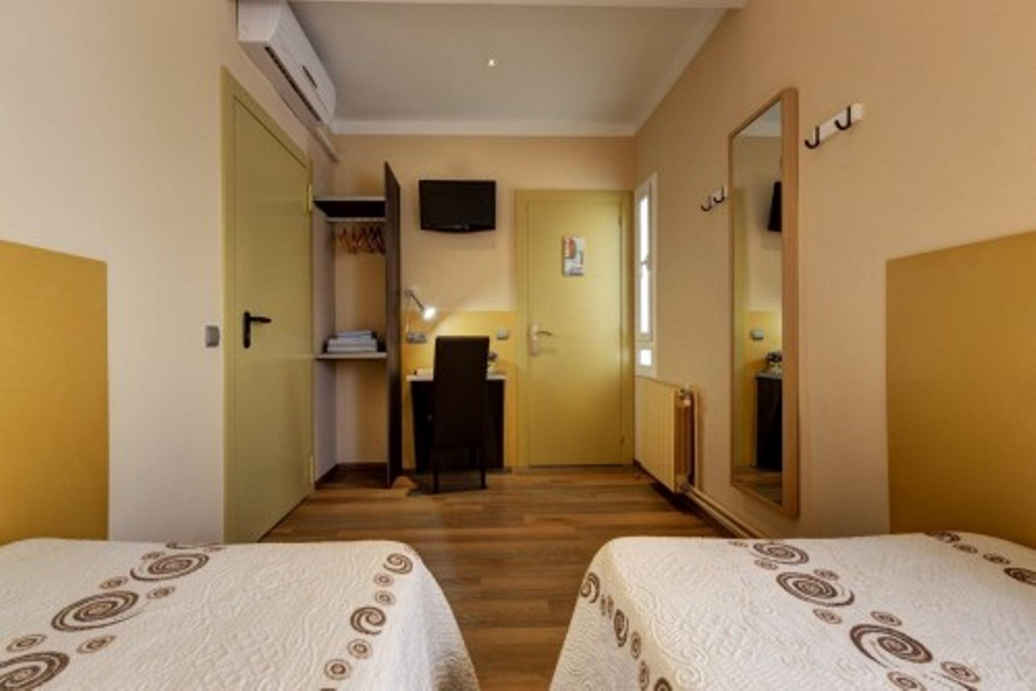 Hostal Barcelona Exterior photo