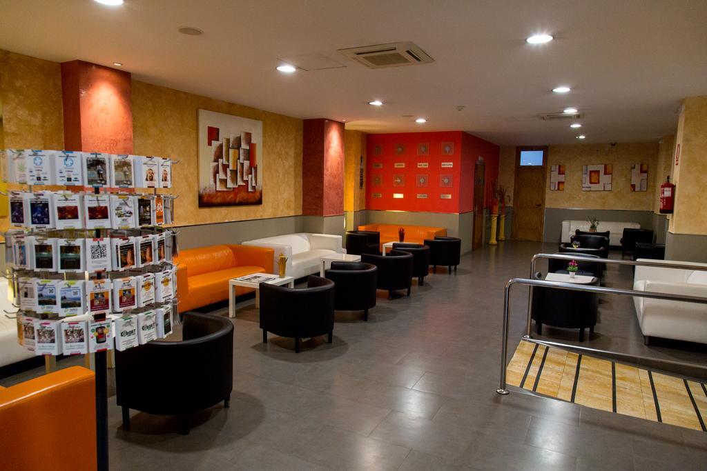 Hostal Barcelona Exterior photo