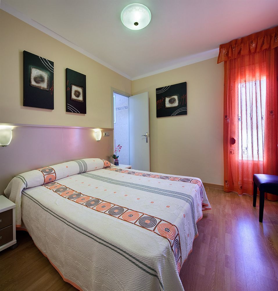 Hostal Barcelona Exterior photo