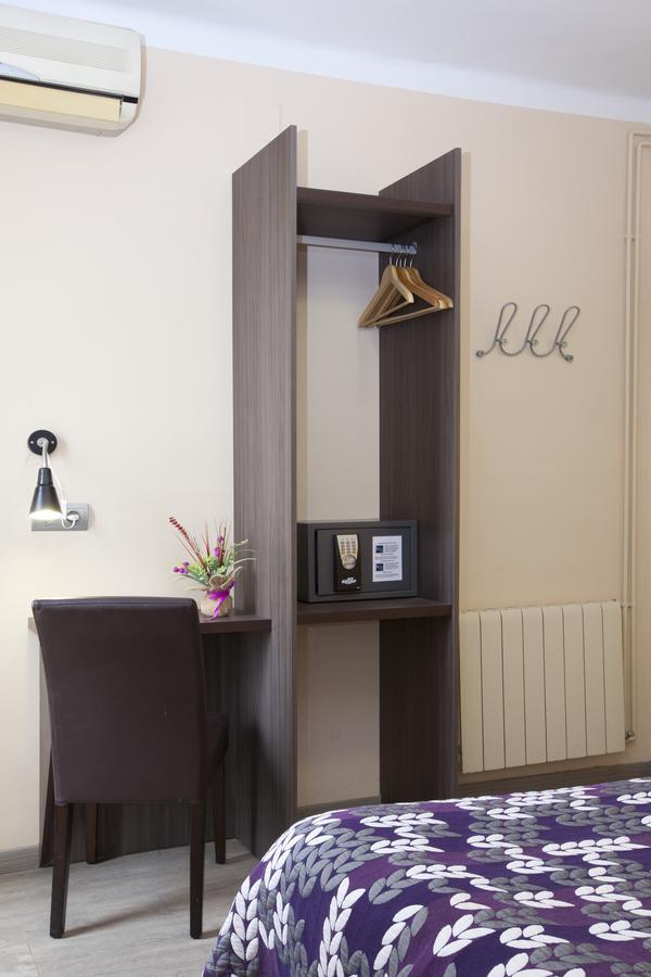 Hostal Barcelona Room photo