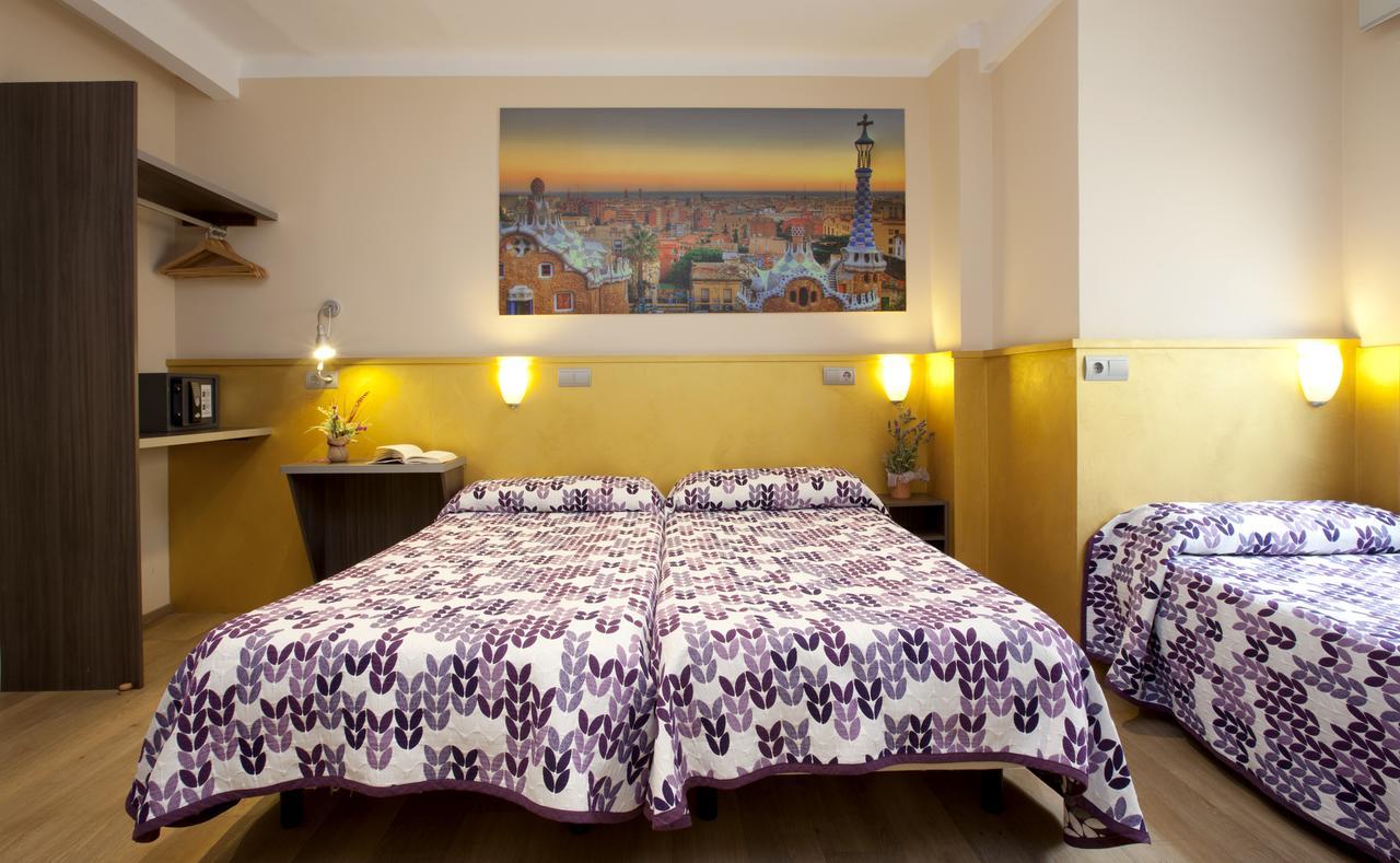 Hostal Barcelona Exterior photo