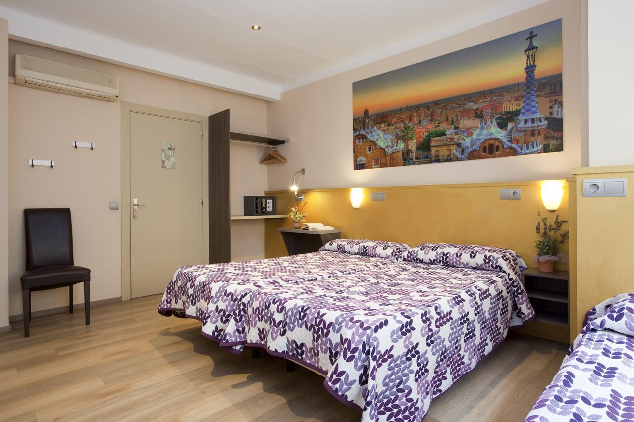 Hostal Barcelona Exterior photo